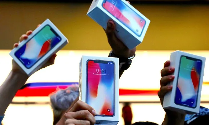 iPhone 2018: Sẽ chẳng có phiên bản giá rẻ nào hết? - Ảnh 2. iPhone 2018: Sẽ chẳng có phiên bản giá rẻ nào hết? - Ảnh 2.