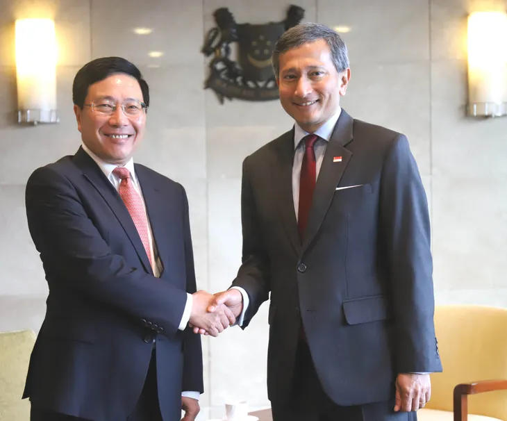 Phó Thủ tướng Phạm Bình Minh thăm chính thức Singapore - Ảnh 1. Phó Thủ tướng Phạm Bình Minh thăm chính thức Singapore - Ảnh 1.