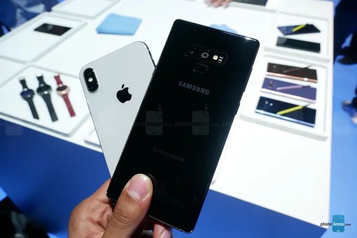 Đọ đáng Galaxy Note 9 và iPhone X: Ai chất hơn ai? - Ảnh 3. Đọ đáng Galaxy Note 9 và iPhone X: Ai chất hơn ai? - Ảnh 3.