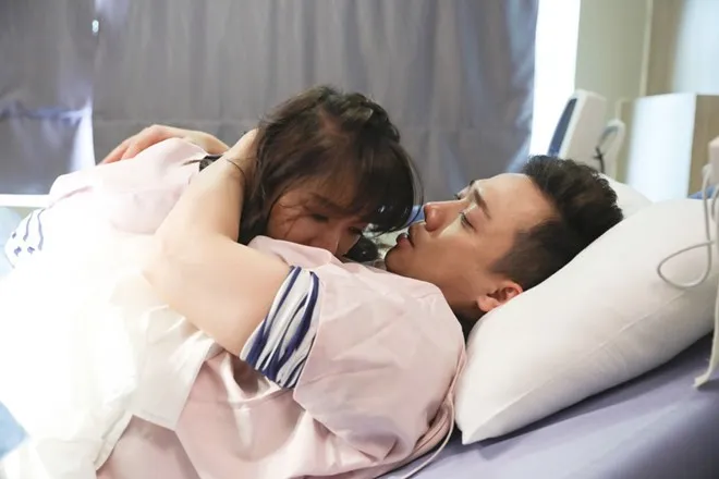 Khi đàn ông mang bầu: Trấn Thành bật khóc khi nghĩ tới cảnh Hari Won sinh con - Ảnh 2. Khi đàn ông mang bầu: Trấn Thành bật khóc khi nghĩ tới cảnh Hari Won sinh con - Ảnh 2.