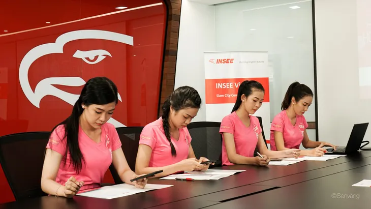 Hoa hậu Việt Nam 2018 – Người đẹp nhân ái: Thí sinh tự tin thuyết trình tiếng Anh - Ảnh 2. Hoa hậu Việt Nam 2018 – Người đẹp nhân ái: Thí sinh tự tin thuyết trình tiếng Anh - Ảnh 2.