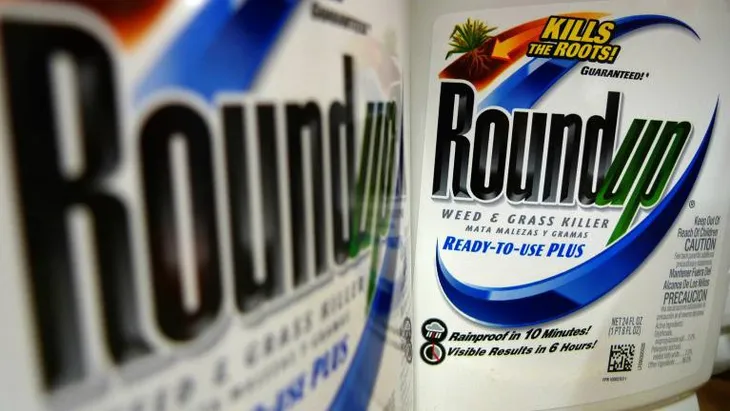 Monsanto phải bồi thường 289 triệu USD vì thuốc diệt cỏ gây ung thư - Ảnh 1. Monsanto phải bồi thường 289 triệu USD vì thuốc diệt cỏ gây ung thư - Ảnh 1.
