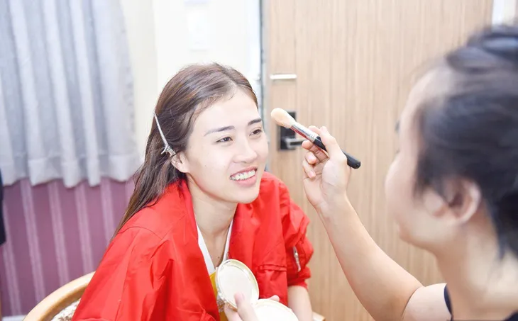 Kỳ Duyên - Hương Giang ngồi ghế HLV Siêu mẫu Việt Nam 2018 - Ảnh 8. Kỳ Duyên - Hương Giang ngồi ghế HLV Siêu mẫu Việt Nam 2018 - Ảnh 8.