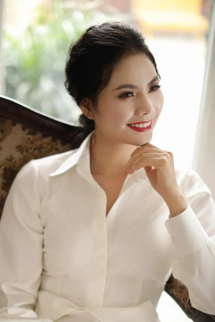 Lương Nguyệt Anh ngọt ngào với tone đơn sắc đón Thu sang - Ảnh 4. Lương Nguyệt Anh ngọt ngào với tone đơn sắc đón Thu sang - Ảnh 4.