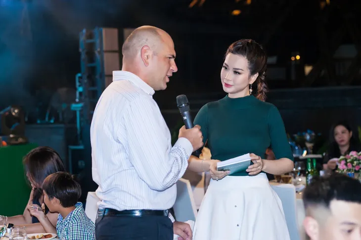 BTV, Á hậu Diễm Trang trẻ trung sau khi sinh con gái đầu lòng - Ảnh 5. BTV, Á hậu Diễm Trang trẻ trung sau khi sinh con gái đầu lòng - Ảnh 5.