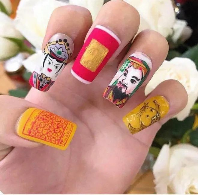 Tân trang móng tay, ốp điện thoại độc, lạ át vía xấu tháng cô hồn - Ảnh 1. Tân trang móng tay, ốp điện thoại độc, lạ át vía xấu tháng cô hồn - Ảnh 1.