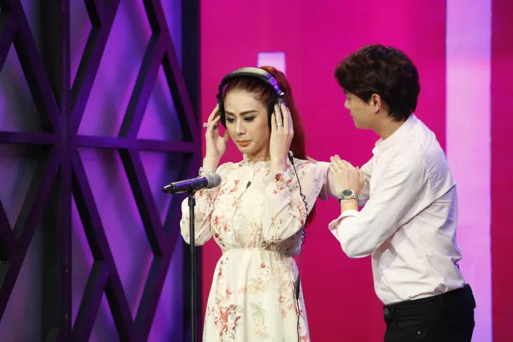 Học viện mẹ chồng: Mẹ chồng Lâm Khánh Chi sợ con dâu đến mức nghe tiếng guốc là đã nhận ra? - Ảnh 3. Học viện mẹ chồng: Mẹ chồng Lâm Khánh Chi sợ con dâu đến mức nghe tiếng guốc là đã nhận ra? - Ảnh 3.
