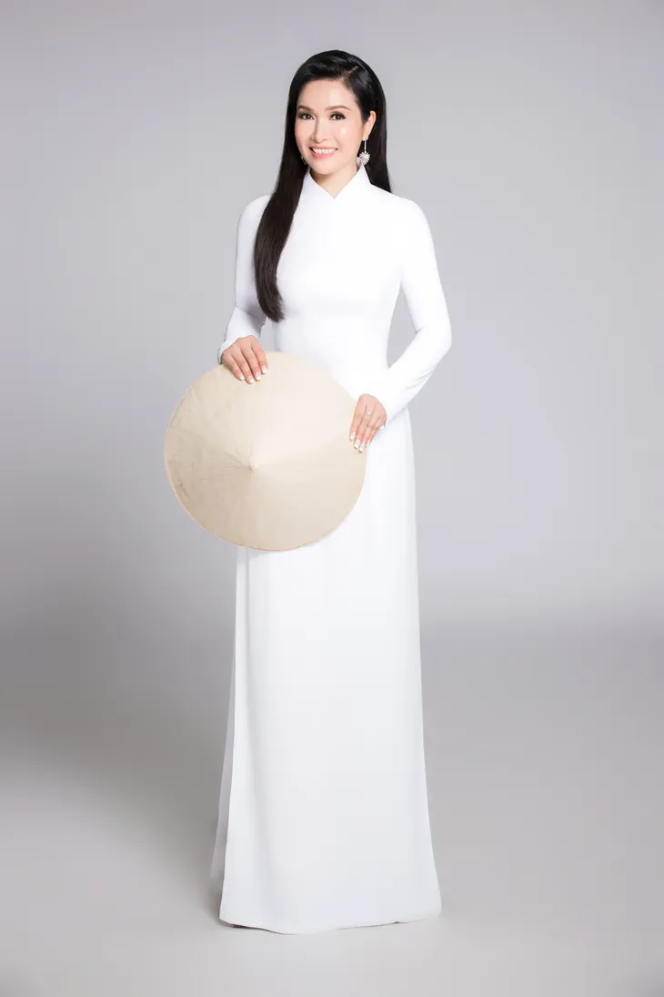 Ngắm trọn bộ ảnh thanh xuân của 13 Hoa hậu Việt Nam qua 30 năm - Ảnh 13. Ngắm trọn bộ ảnh thanh xuân của 13 Hoa hậu Việt Nam qua 30 năm - Ảnh 13.