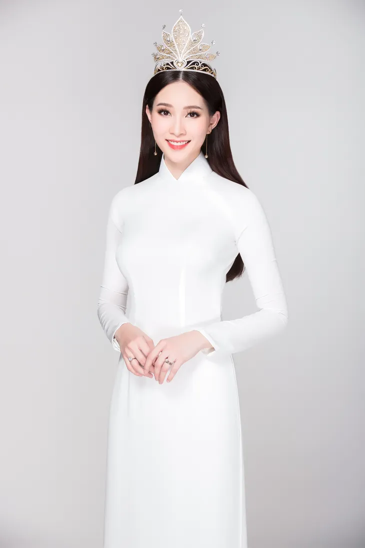 Ngắm trọn bộ ảnh thanh xuân của 13 Hoa hậu Việt Nam qua 30 năm - Ảnh 3. Ngắm trọn bộ ảnh thanh xuân của 13 Hoa hậu Việt Nam qua 30 năm - Ảnh 3.