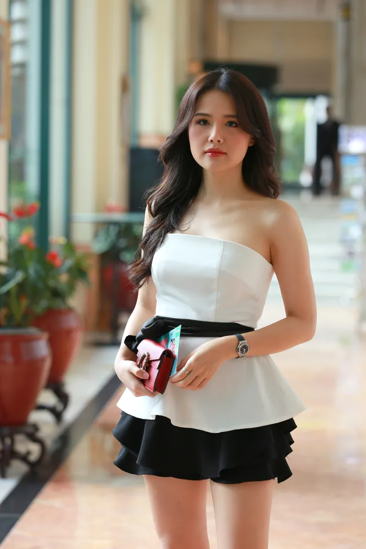 Phanh Lee sánh đôi cùng Thu Hoài giống nhau như hai chị em sinh đôi - Ảnh 3. Phanh Lee sánh đôi cùng Thu Hoài giống nhau như hai chị em sinh đôi - Ảnh 3.