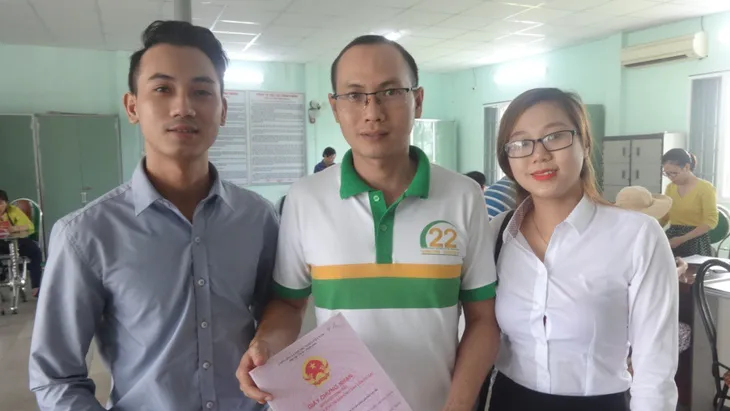 Nhiều khách hàng Evoreal nhận chứng nhận sử dụng đất khu dân cư xã An Ngãi - Ảnh 2.