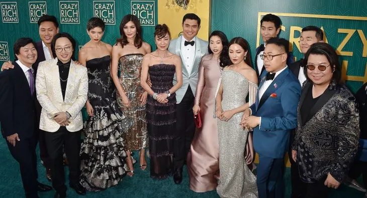 Bộ phim về giới nhà giàu châu Á “Crazy Rich Asians” sẽ có phần 2 - Ảnh 2. Bộ phim về giới nhà giàu châu Á “Crazy Rich Asians” sẽ có phần 2 - Ảnh 2.