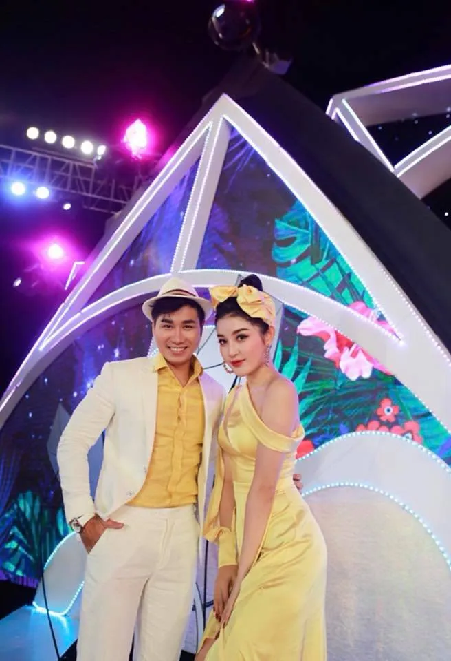 Á hậu Huyền My đẹp hút hồn lần đầu làm MC bên Nguyên Khang - Ảnh 10. Á hậu Huyền My đẹp hút hồn lần đầu làm MC bên Nguyên Khang - Ảnh 10.