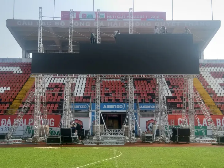 CĐV hồ hởi sang Indonesia xem Olympic Việt Nam đá tứ kết ASIAD 2018 - Ảnh 5. CĐV hồ hởi sang Indonesia xem Olympic Việt Nam đá tứ kết ASIAD 2018 - Ảnh 5.