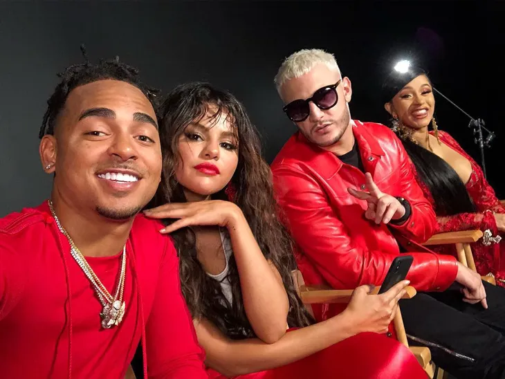 Cardi B bí mật hợp tác cùng Selena Gomez - Ảnh 2. Cardi B bí mật hợp tác cùng Selena Gomez - Ảnh 2.