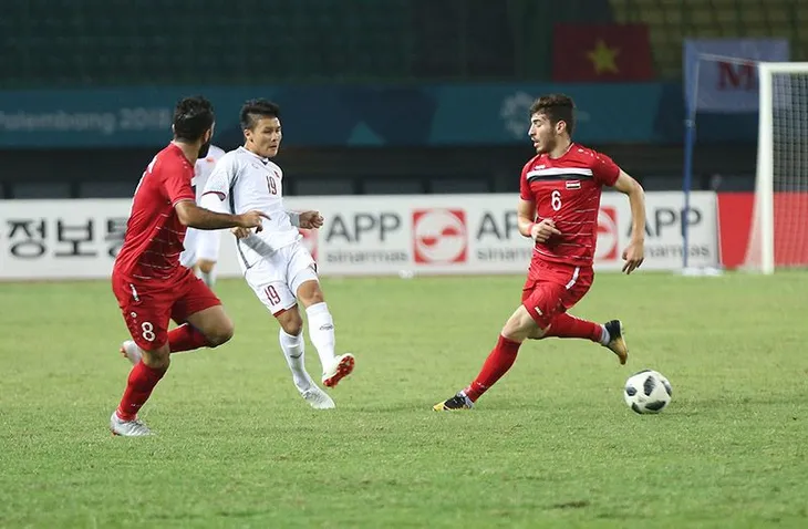 ẢNH: Olympic Việt Nam thắng ngoạn mục Olympic Syria, giành quyền vào bán kết ASIAD 2018 - Ảnh 7. ẢNH: Olympic Việt Nam thắng ngoạn mục Olympic Syria, giành quyền vào bán kết ASIAD 2018 - Ảnh 7.