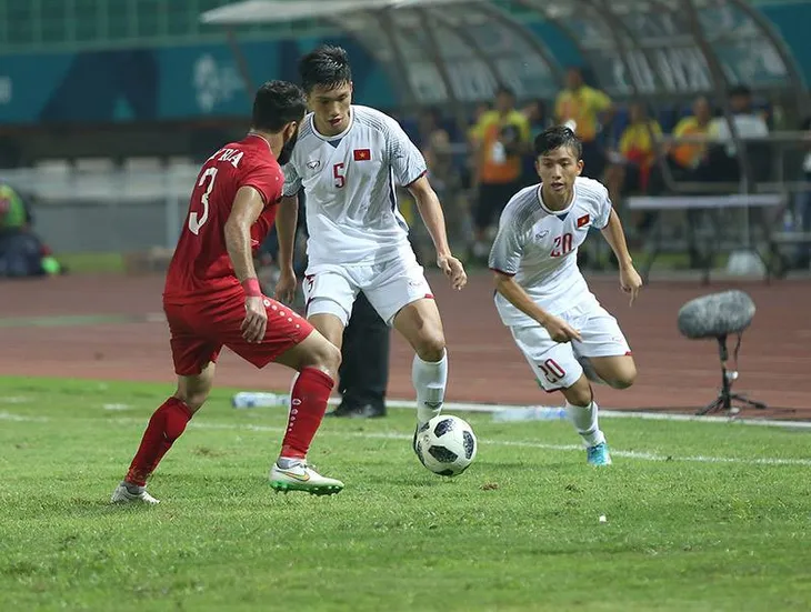 ẢNH: Olympic Việt Nam thắng ngoạn mục Olympic Syria, giành quyền vào bán kết ASIAD 2018 - Ảnh 9. ẢNH: Olympic Việt Nam thắng ngoạn mục Olympic Syria, giành quyền vào bán kết ASIAD 2018 - Ảnh 9.