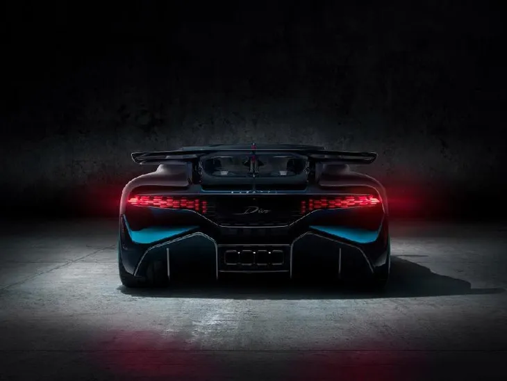 Ngắm ảnh cực chất của siêu xe thể thao Bugatti Divo - Ảnh 4. Ngắm ảnh cực chất của siêu xe thể thao Bugatti Divo - Ảnh 4.