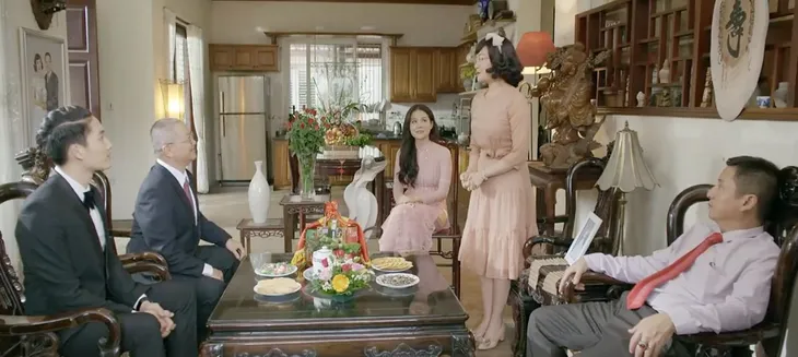 Yêu thì ghét thôi - Tập 1: Chết cười với màn thách cưới của bà Diễm (NS Vân Dung) - Ảnh 3. Yêu thì ghét thôi - Tập 1: Chết cười với màn thách cưới của bà Diễm (NS Vân Dung) - Ảnh 3.