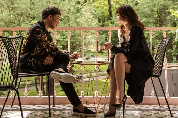 Trấn Thành - Hari Won tình tứ hôn nhau trong bộ ảnh mới - Ảnh 9. Trấn Thành - Hari Won tình tứ hôn nhau trong bộ ảnh mới - Ảnh 9.