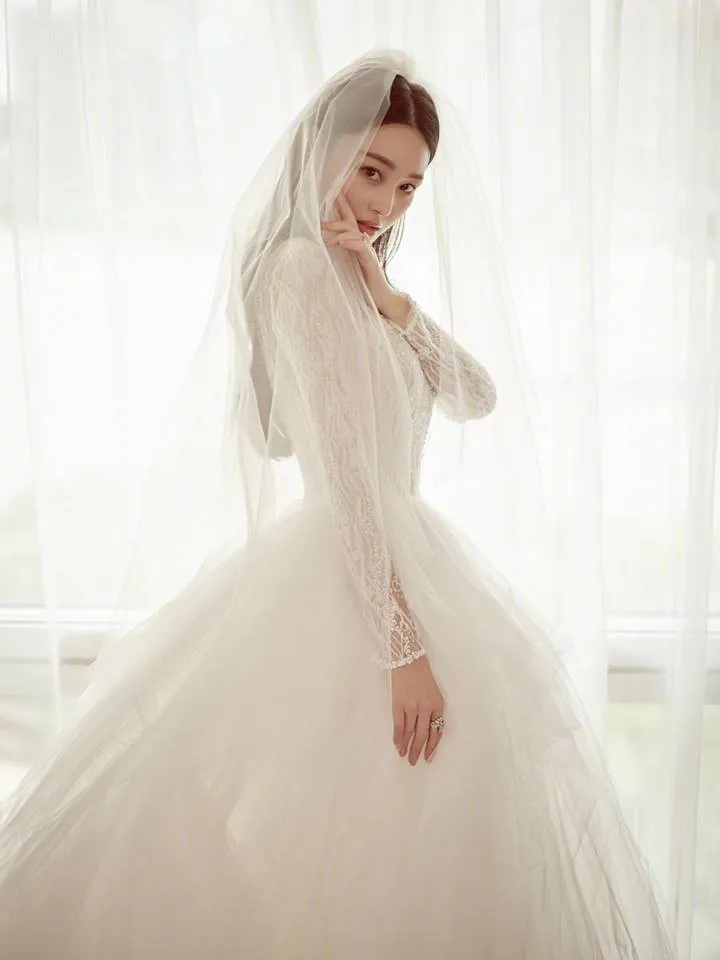 Đám cưới tuyệt đẹp của Trương Hinh Dư và chàng sĩ quan quân đội - Ảnh 1. Đám cưới tuyệt đẹp của Trương Hinh Dư và chàng sĩ quan quân đội - Ảnh 1.