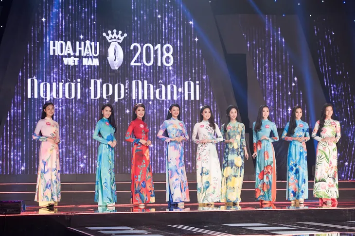 Trấn Thành khóc nghẹn ngào trước dự án Người đẹp nhân ái HHVN 2018 - Ảnh 2. Trấn Thành khóc nghẹn ngào trước dự án Người đẹp nhân ái HHVN 2018 - Ảnh 2.