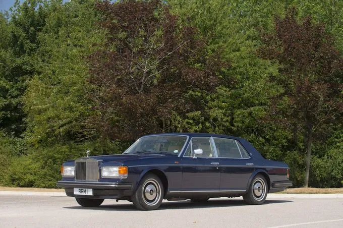 Hoàng gia Anh đấu giá 8 chiếc Rolls-Royce - Ảnh 2. Hoàng gia Anh đấu giá 8 chiếc Rolls-Royce - Ảnh 2.