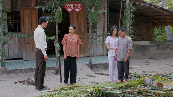 Cung đường tội lỗi - Tập 6: Người yêu cũ của Tuyết bất ngờ trở thành trợ lý của Hải - Ảnh 3. Cung đường tội lỗi - Tập 6: Người yêu cũ của Tuyết bất ngờ trở thành trợ lý của Hải - Ảnh 3.