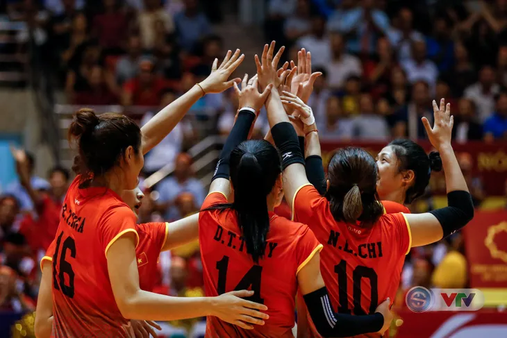 ẢNH: Những khoảnh khắc ấn tượng trong ngày thi đấu khai mạc VTV Cup Ống nhựa Hoa Sen 2018 - Ảnh 15. ẢNH: Những khoảnh khắc ấn tượng trong ngày thi đấu khai mạc VTV Cup Ống nhựa Hoa Sen 2018 - Ảnh 15.