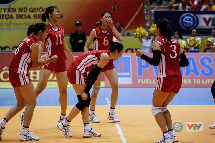 ẢNH: Những khoảnh khắc ấn tượng trong ngày thi đấu khai mạc VTV Cup Ống nhựa Hoa Sen 2018 - Ảnh 7. ẢNH: Những khoảnh khắc ấn tượng trong ngày thi đấu khai mạc VTV Cup Ống nhựa Hoa Sen 2018 - Ảnh 7.