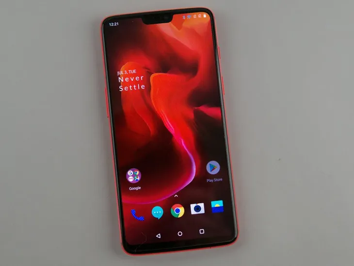 Từ chê bai, nay cả thế giới đang bắt chước iPhone X - Ảnh 1. Từ chê bai, nay cả thế giới đang bắt chước iPhone X - Ảnh 1.