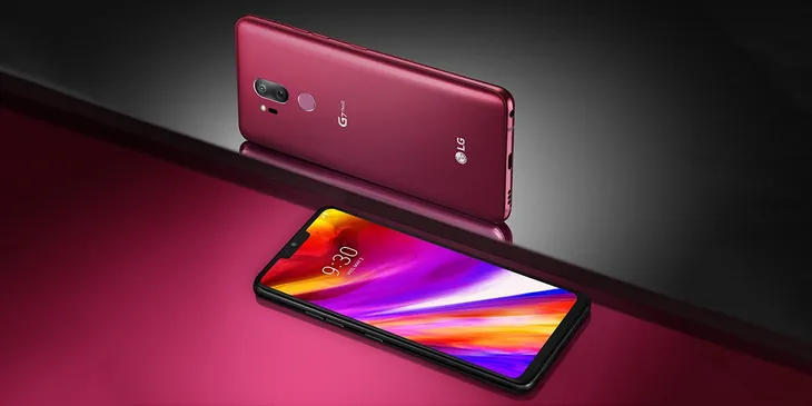 Từ chê bai, nay cả thế giới đang bắt chước iPhone X - Ảnh 2. Từ chê bai, nay cả thế giới đang bắt chước iPhone X - Ảnh 2.