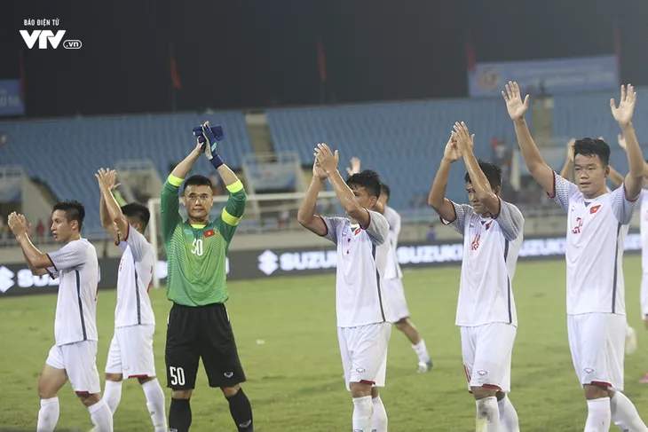 Khoảnh khắc ấn tượng trong chiến thắng của Olympic Việt Nam trước U23 Oman - Ảnh 12. Khoảnh khắc ấn tượng trong chiến thắng của Olympic Việt Nam trước U23 Oman - Ảnh 12.