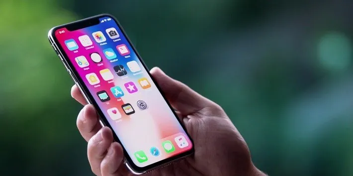 iPhone X: Đồ cổ đắt khách của Apple - Ảnh 1. iPhone X: Đồ cổ đắt khách của Apple - Ảnh 1.