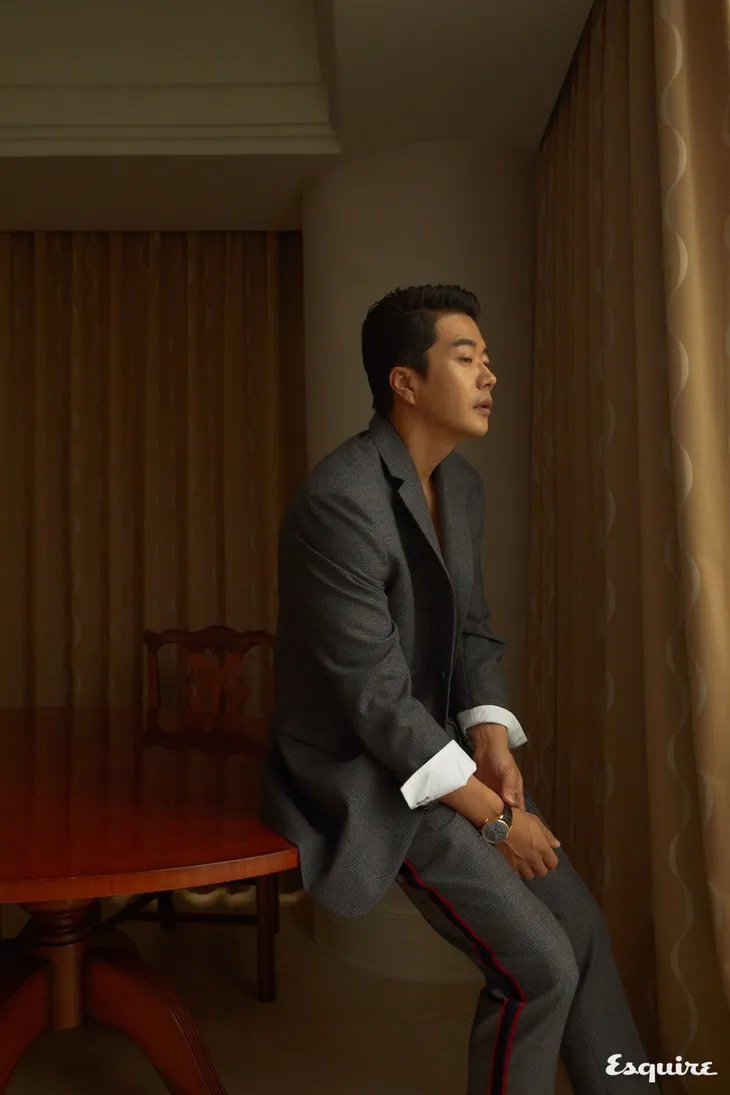 Kwon Sang Woo đầy phong độ ở tuổi U50 - Ảnh 6. Kwon Sang Woo đầy phong độ ở tuổi U50 - Ảnh 6.