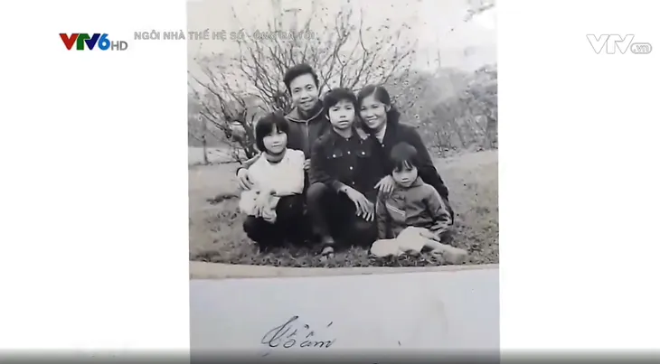 NSƯT Công Lý trải lòng chuyện con gái đập lợn đất giúp thuê nhà - Ảnh 5. NSƯT Công Lý trải lòng chuyện con gái đập lợn đất giúp thuê nhà - Ảnh 5.