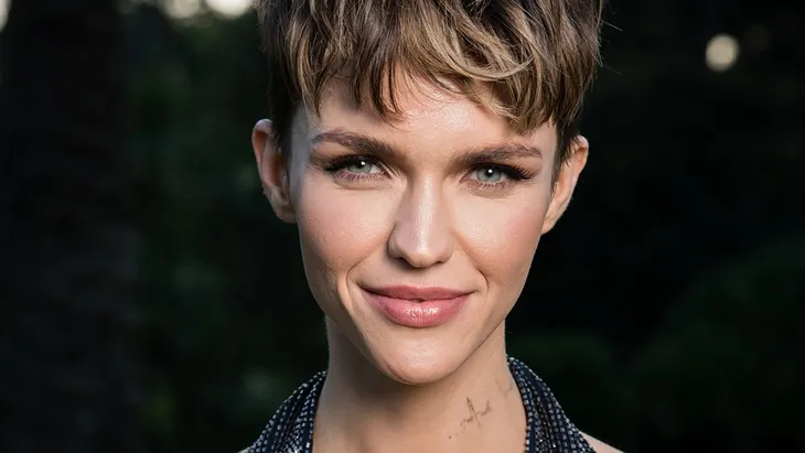 Tham gia bộ phim về Batwoman, diễn viên Ruby Rose trở thành nữ siêu anh hùng đồng tính đầu tiên - Ảnh 1. Tham gia bộ phim về Batwoman, diễn viên Ruby Rose trở thành nữ siêu anh hùng đồng tính đầu tiên - Ảnh 1.
