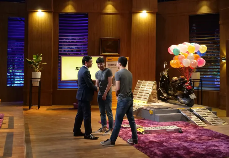 Shark Tank Việt Nam: Cặp anh em song sinh am hiểu luật chơi thương trường bắt tay cùng Shark Phú - Ảnh 5. Shark Tank Việt Nam: Cặp anh em song sinh am hiểu luật chơi thương trường bắt tay cùng Shark Phú - Ảnh 5.