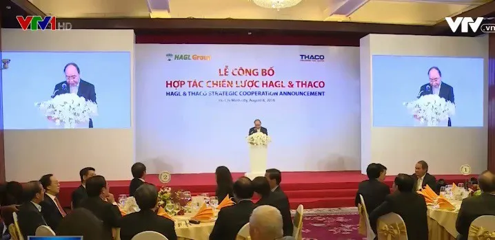 Thủ tướng: Hợp tác giữa Thaco và HAGL là cuộc “hôn nhân môn đăng hộ đối” - Ảnh 1. Thủ tướng: Hợp tác giữa Thaco và HAGL là cuộc “hôn nhân môn đăng hộ đối” - Ảnh 1.