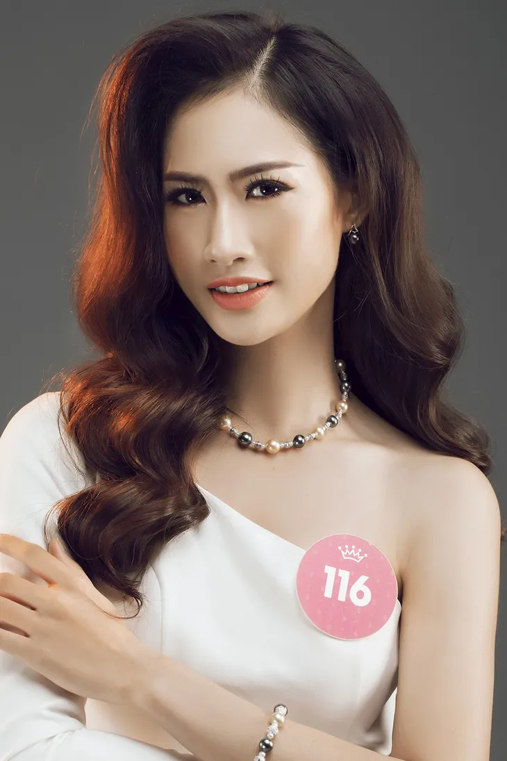 Ngắm trọn bộ ảnh chính thức của 43 thí sinh Chung kết Hoa hậu Việt Nam 2018 - Ảnh 18. Ngắm trọn bộ ảnh chính thức của 43 thí sinh Chung kết Hoa hậu Việt Nam 2018 - Ảnh 18.