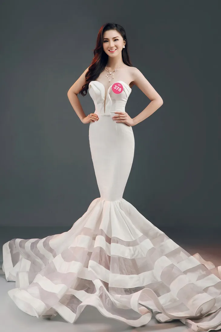 Ngắm trọn bộ ảnh chính thức của 43 thí sinh Chung kết Hoa hậu Việt Nam 2018 - Ảnh 25. Ngắm trọn bộ ảnh chính thức của 43 thí sinh Chung kết Hoa hậu Việt Nam 2018 - Ảnh 25.