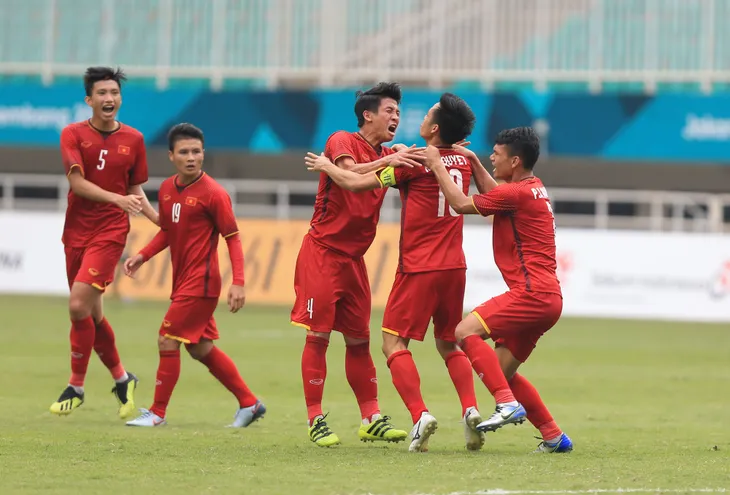 ẢNH: Olympic Việt Nam giành vị trí thứ 4 tại ASIAD khi để thua Olympic UAE trong loạt đá luân lưu - Ảnh 8. ẢNH: Olympic Việt Nam giành vị trí thứ 4 tại ASIAD khi để thua Olympic UAE trong loạt đá luân lưu - Ảnh 8.