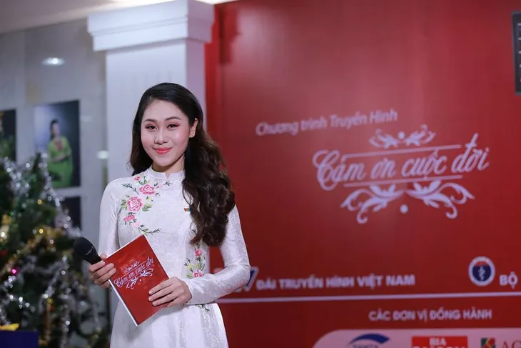 MC Minh Trang và hành trình theo đuổi giấc mơ truyền hình - Ảnh 3. MC Minh Trang và hành trình theo đuổi giấc mơ truyền hình - Ảnh 3.
