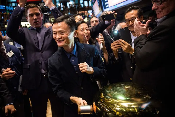 Tỷ phú Jack Ma có dự định gì sau khi rời Alibaba? - Ảnh 1. Tỷ phú Jack Ma có dự định gì sau khi rời Alibaba? - Ảnh 1.