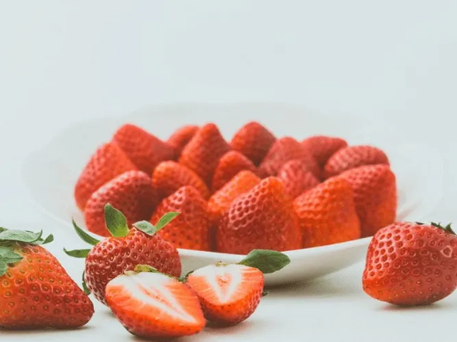 9 loại trái cây low-carb để giảm cân bạn nên thử ngay - Ảnh 2. 9 loại trái cây low-carb để giảm cân bạn nên thử ngay - Ảnh 2.