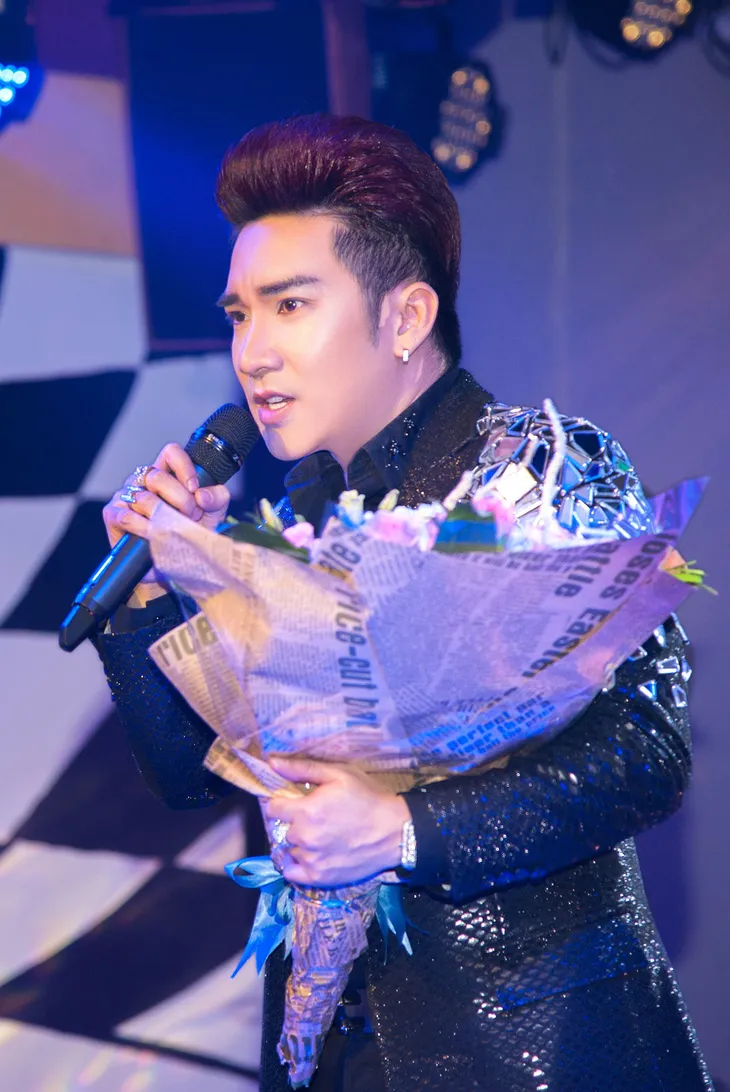Quang Hà và những bản hit đình đám trong 15 năm ca hát - Ảnh 1. Quang Hà và những bản hit đình đám trong 15 năm ca hát - Ảnh 1.