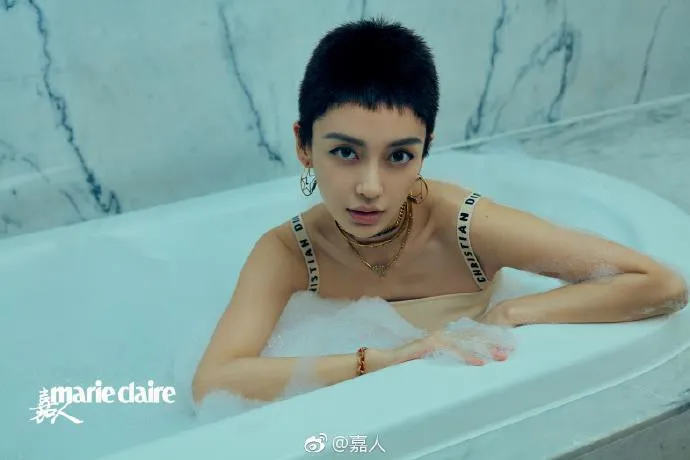 Choáng với Angelababy cắt tóc tém - Ảnh 1. Choáng với Angelababy cắt tóc tém - Ảnh 1.