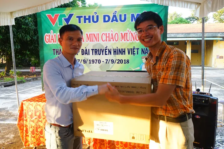 Sôi nổi giải thể thao Truyền dẫn phát sóng VTV - Thủ Dầu Một kỷ niệm Quốc khánh và 7/9 - Ảnh 12. Sôi nổi giải thể thao Truyền dẫn phát sóng VTV - Thủ Dầu Một kỷ niệm Quốc khánh và 7/9 - Ảnh 12.