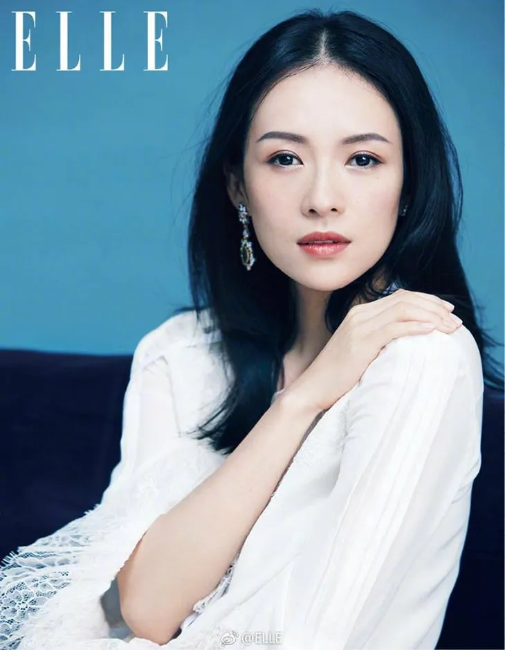 Chương Tử Di tái xuất khoe lưng trần quyến rũ - Ảnh 6. Chương Tử Di tái xuất khoe lưng trần quyến rũ - Ảnh 6.