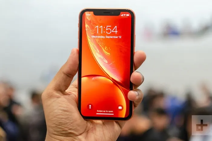 Cận cảnh iPhone Xr: Con gà đẻ trứng vàng mới của Apple - Ảnh 7.